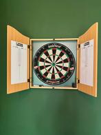 Unicorn dartbord kast kabinet, Sport en Fitness, Darts, Ophalen, Zo goed als nieuw, Dartbord met pijlen