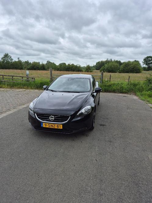 Volvo V40 1.6 D2 115PK 2013 Zwart, Auto's, Volvo, Particulier, V40, Diesel, A, Hatchback, Handgeschakeld, Origineel Nederlands