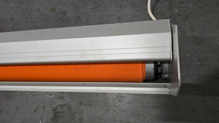 Electrisch Knikarm zonnescherm 2.46 mtr, Tuin en Terras, Zonneschermen, Zo goed als nieuw, Knikarmscherm, 150 tot 300 cm, 250 cm tot 450 cm