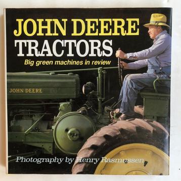 John Deere Tractors. Big green machines in review. Harde  ka beschikbaar voor biedingen