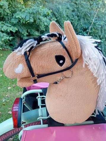 Hobby horse hoofdstel op aanvraag. Zie beschrijving beschikbaar voor biedingen