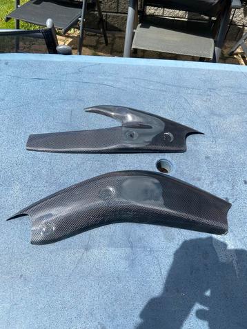 Carbon Schwingcovers Aprilia Tuono rsv  Mille nieuw beschikbaar voor biedingen