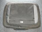 2 Nette stevige (kussengevoerde) laptop tassen, Ophalen of Verzenden, 15 inch, Trolleytas