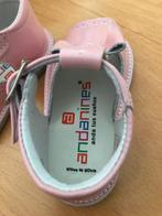 roze leren sandaaltjes, Kinderen en Baby's, Kinderkleding | Schoenen en Sokken, Meisje, Schoenen, Nieuw, Ophalen of Verzenden