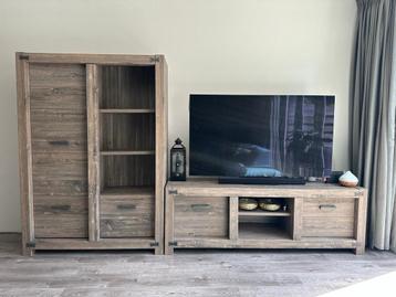 Kast & TV Meubel, MOET WEG! beschikbaar voor biedingen