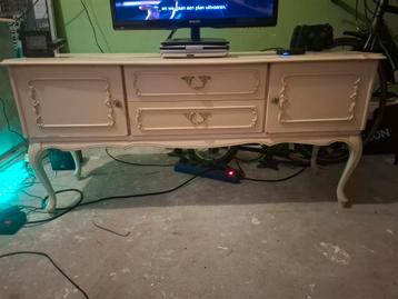 Antiek Dressoir/TV-meubel beschikbaar voor biedingen