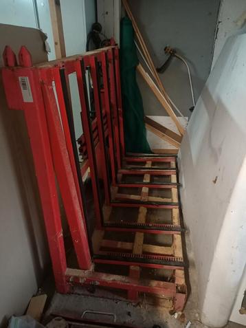 Glasbok/glas bok  beschikbaar voor biedingen