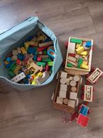 Houten Blokken met Karren en Trein, Ophalen of Verzenden, Gebruikt, Duw- of Trekspeelgoed