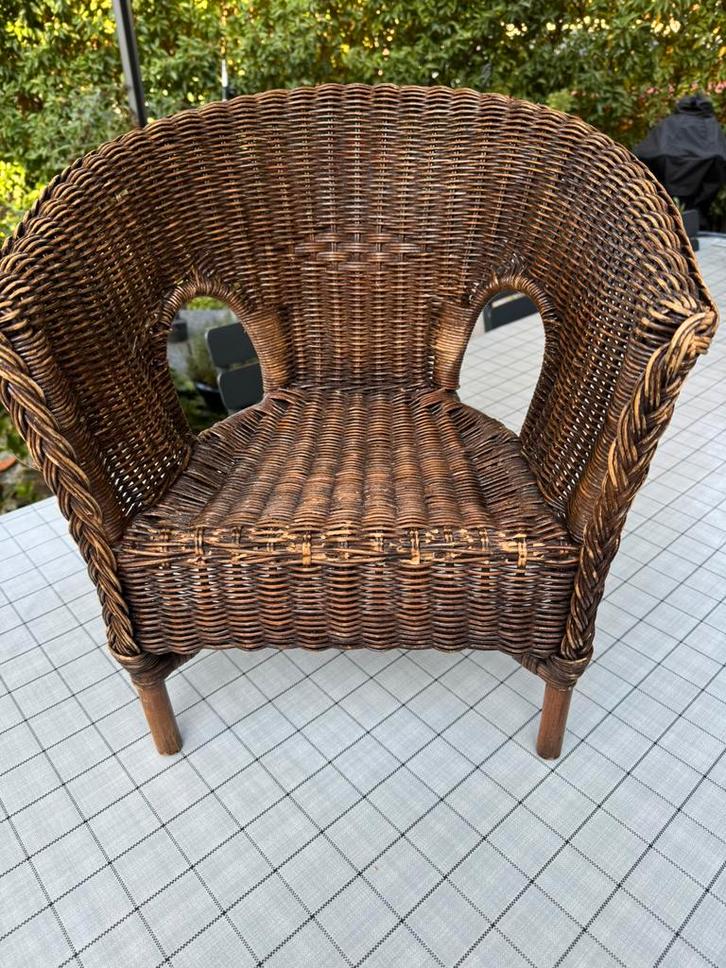 Rieten stoeltje kinderkamer decoratie of voor pop/ knuffel, Kinderen en Baby's, Kinderkamer | Inrichting en Decoratie, Zo goed als nieuw