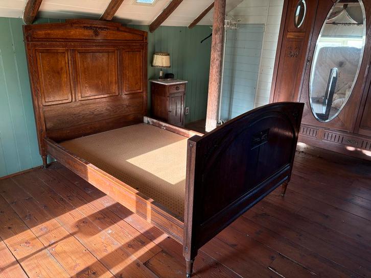 Antiek Eikenhouten Bed, Antiek en Kunst, Antiek | Meubels | Bedden, Ophalen