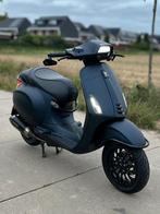 Exclusieve Vespa Sprint – Opaco Dark Blue – 11.7XX km, Fietsen en Brommers, Scooters | Vespa, Ophalen, Gebruikt, Vespa S, Benzine