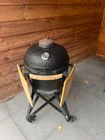 Kamado barbecue, Tuin en Terras, Houtskoolbarbecues, Ophalen of Verzenden, Gebruikt, Urban Chef, Met accessoires