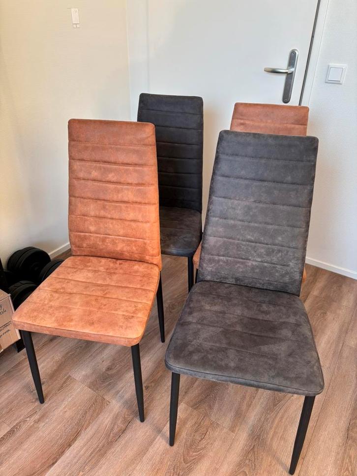 Vier nette eetkamer stoelen - direct af te halen, Huis en Inrichting, Stoelen, Zo goed als nieuw, Vier, Ophalen