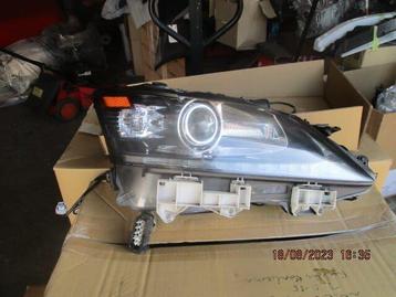 rechter koplamp lexus GS 250 300 350 450 H beschikbaar voor biedingen