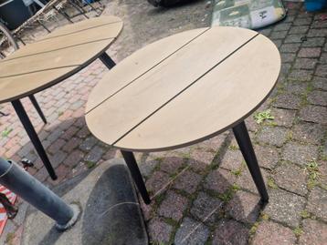 Set tuintafeltjes beschikbaar voor biedingen