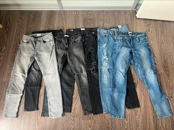 7 Spijkerbroeken voor 15 euro  beschikbaar voor biedingen