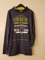 WE longsleeve grijs met lime details en capuchon maat 170, WE, Jongen of Meisje, Ophalen of Verzenden, Zo goed als nieuw