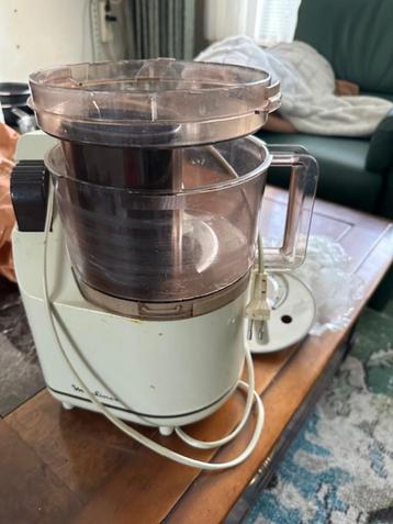 Moulinex keukenmachine met toebehoren. beschikbaar voor biedingen