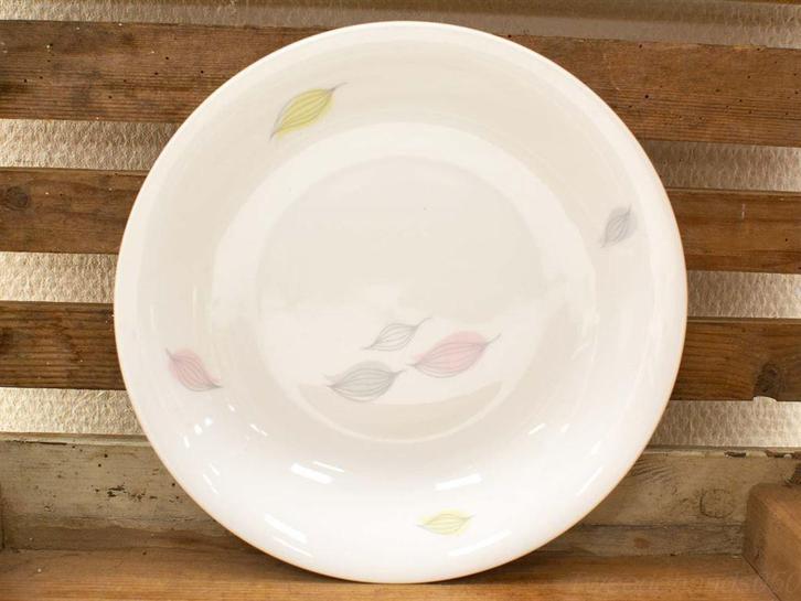 6 KPM Krister porseleinen borden 34371, Huis en Inrichting, Keuken | Servies, Gebruikt, Bord(en), Wedgwood, Porselein, Ophalen of Verzenden