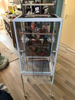 Ideaal voor kleine vogels:de vogelkooi 47x35,5 x81cm lx bxh, Dieren en Toebehoren, Ophalen, Zo goed als nieuw, Overige materialen