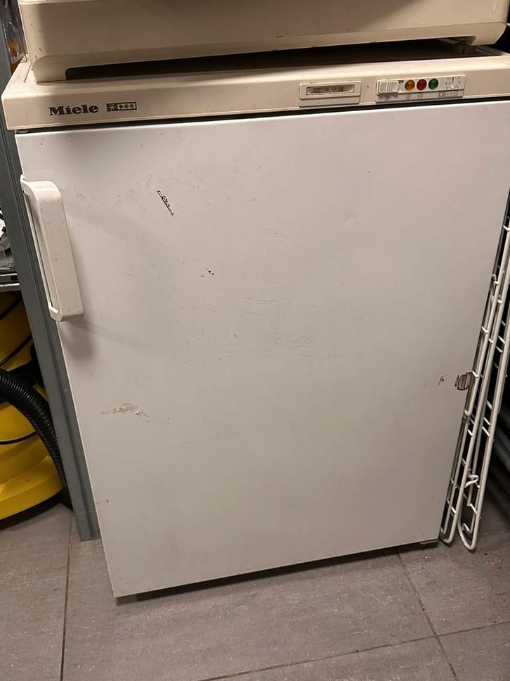 !GRATIS! Miele diepvries tafelmodel, Witgoed en Apparatuur, Vriezers en Diepvrieskisten, Gebruikt, Vrijstaand, Minder dan 60 cm