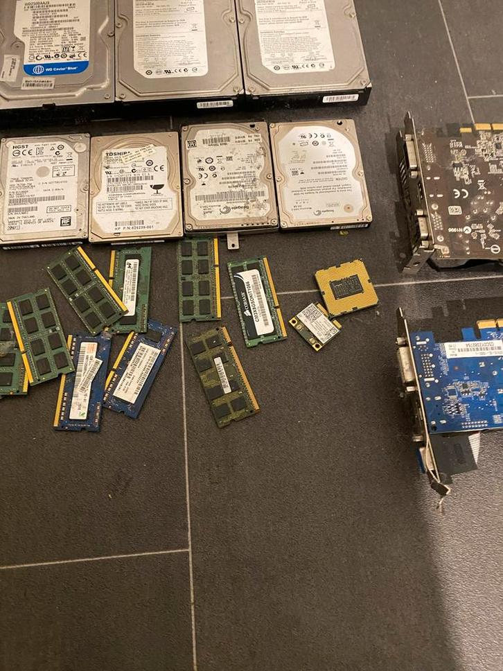 Partij Computer Onderdelen: HDD, RAM, GPU, CPU, WiFi, Computers en Software, Harde schijven, Gebruikt, Desktop, Intern, HDD, Ophalen of Verzenden