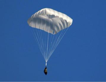 Reserveparachute Nieuw (95kg) beschikbaar voor biedingen