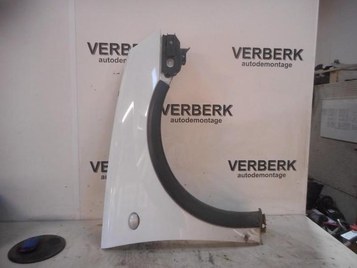 Spatbord Rechts Voor Opel Corsa C (F08/68) (2004-07/2009-12), Auto-onderdelen, Carrosserie en Plaatwerk, Opel, Gebruikt