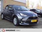 Toyota Yaris 1.5 Hybrid Active Rijklaarprijs, Auto's, Gebruikt, LED verlichting, 450 kg, 1490 cc