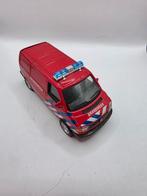 Volkswagen brandweer bus, Hobby en Vrije tijd, Modelauto's | 1:43, Ophalen of Verzenden, Gebruikt