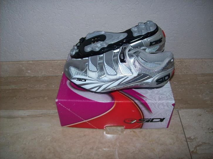 Nieuwe Sidi Scarpe Sun MTB Dames MTB schoenen 43, Fietsen en Brommers, Fietsaccessoires | Fietskleding, Nieuw, Dames, Schoenen
