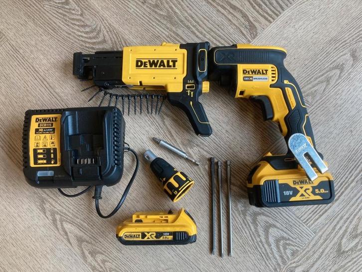 DeWalt (Gips)schroefmachine DCF620D2K incl 2x accu en lader, Doe-het-zelf en Verbouw, Gereedschap | Boormachines, Zo goed als nieuw