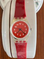 Swatch horloge 19 cm, Sieraden, Tassen en Uiterlijk, Horloges | Kinderen, Ophalen of Verzenden, Zo goed als nieuw, Rood, Jongen of Meisje