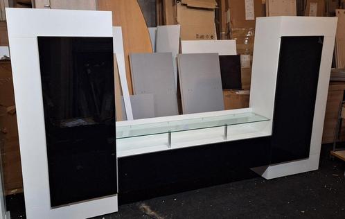 Nieuwe hoogglans zwart wit tv wand meubel., Huis en Inrichting, Kasten | Televisiemeubels, Nieuw, 150 tot 200 cm, 150 tot 200 cm