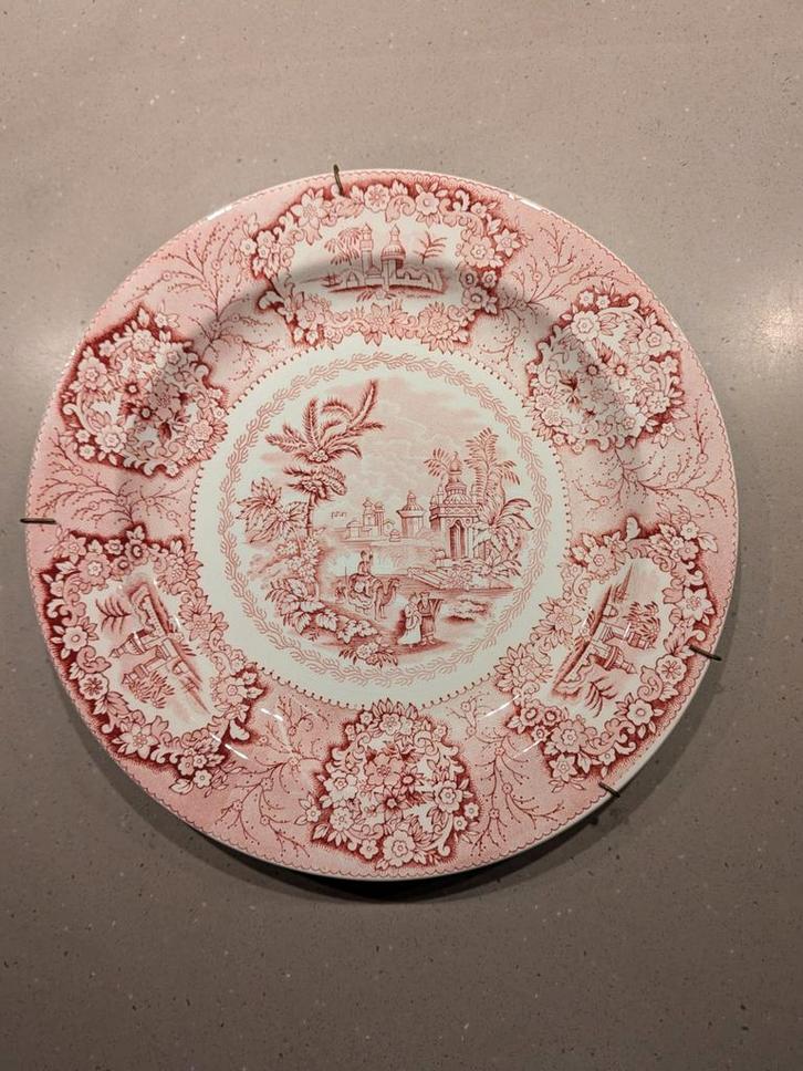 Antiek Bord gemaakt in Maastricht door Petrus Regout., Antiek en Kunst, Antiek | Schalen, Ophalen of Verzenden