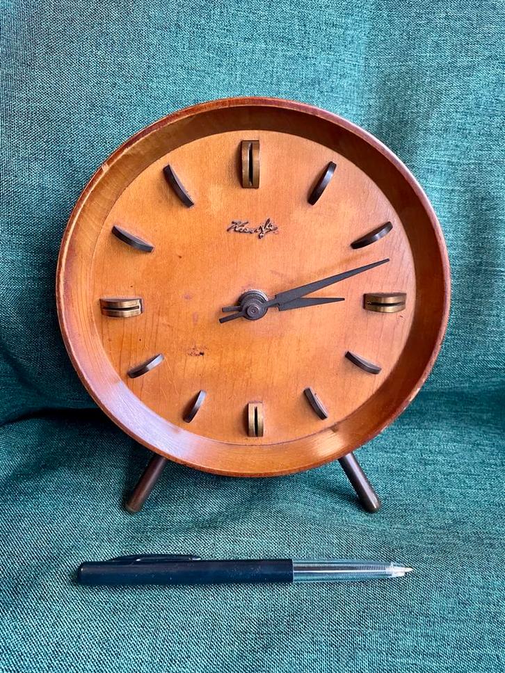 Kienzle Tafelklokje Teakhout Jaren 60, Antiek en Kunst, Antiek | Klokken, Ophalen
