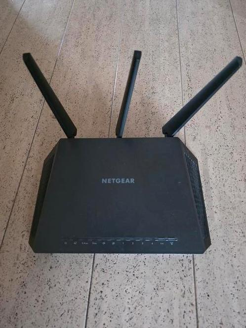 Netgear r70000, Computers en Software, Routers en Modems, Zo goed als nieuw, Ophalen of Verzenden