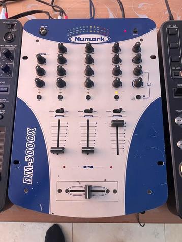 Numark DM 3000X beschikbaar voor biedingen