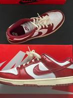 Nike Dunk Low PRM Vintage Team Red 46, Nieuw, Sneakers of Gympen, Nike, Verzenden