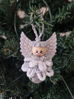 Gehaakte kerstbal engeltje op zilveren glitter belletje, Ophalen of Verzenden
