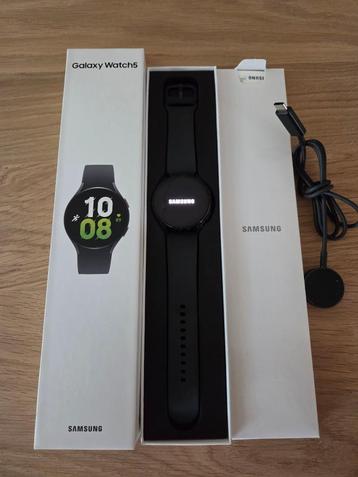 Samsung Galaxy Watch 5 beschikbaar voor biedingen