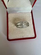 18 KRT.WIT GOUDEN RING MET 66 DIAMANTEN VAN TOTAAL 0,54 CT, Wit, Ophalen of Verzenden, Zo goed als nieuw, 17 tot 18