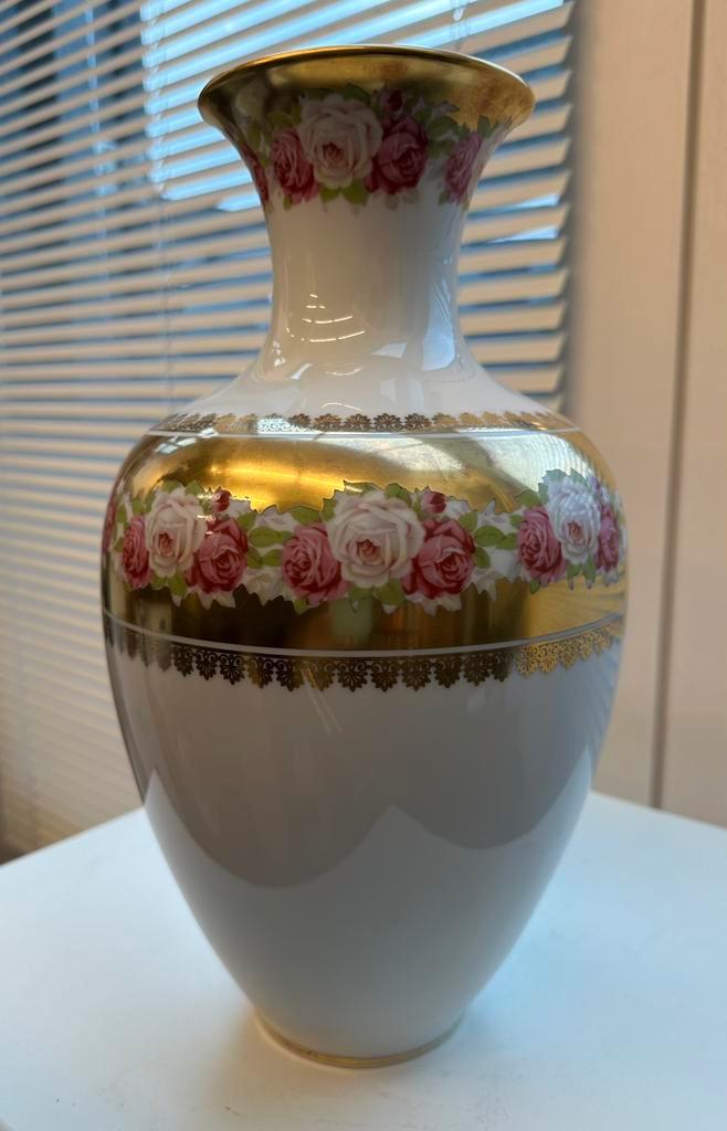 Grote Vaas Bavaria porselein met ‘22 KARAT gold’ accenten, Antiek en Kunst, Antiek | Vazen, Ophalen of Verzenden