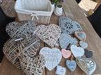Mandje met decoratieve Hartjes - Diverse Stijlen, Huis en Inrichting, Ophalen of Verzenden, Gebruikt
