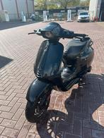 Vespa Sprint Black on Black 50cc, Fietsen en Brommers, Scooters | Vespa, Nieuw, Ophalen of Verzenden