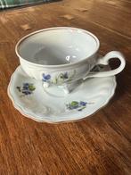 2x Weimar Porselein Kop en Schotel - Blauwe Viooltjes, Ophalen of Verzenden, Zo goed als nieuw, Porselein