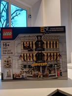 Lego Grand Emporium 10211 nieuw geseald, Ophalen of Verzenden, Zo goed als nieuw, Complete set, Lego