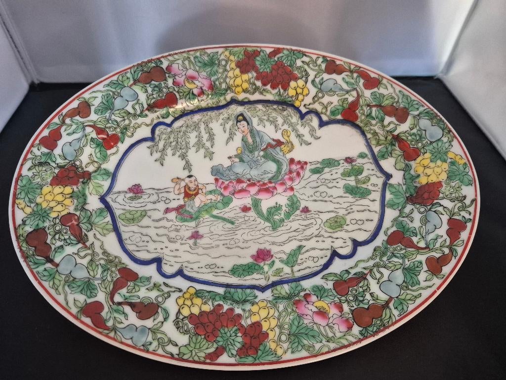 Qianlong China 1737-1795 | Famille Rose | bord | lotusgodin, Ophalen of Verzenden