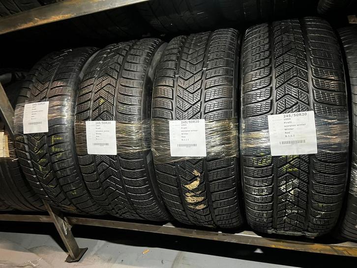 Pirelli Winterbanden 245-50-20 - Set van 4 Zo Goed Als Nieuw, Auto-onderdelen, Banden en Velgen, Band(en), Winterbanden, 20 inch