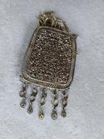 Vintage ketting met filigraan hanger, Ophalen of Verzenden, Zo goed als nieuw, Overige materialen, Met hanger